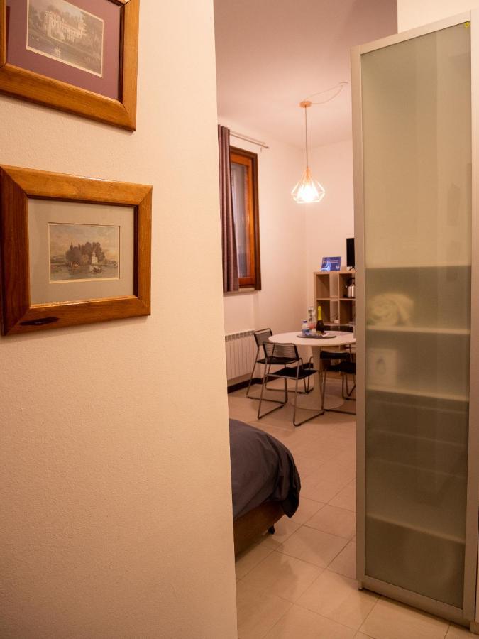 Chambers Short Rentals - Via Gezio Calini Brescia - 2 Studio Flats Buitenkant foto