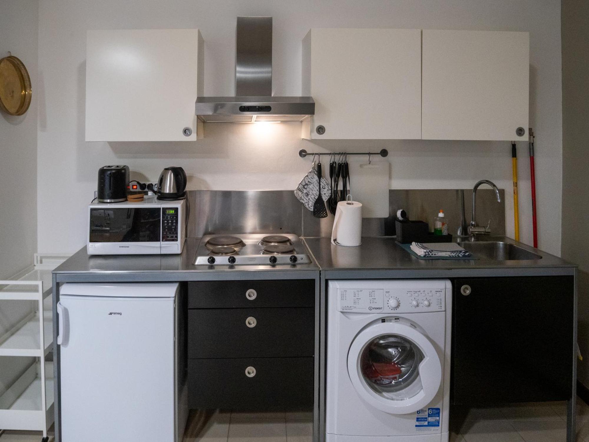 Chambers Short Rentals - Via Gezio Calini Brescia - 2 Studio Flats Buitenkant foto
